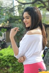 Adah Sharma at Garam Press Meet